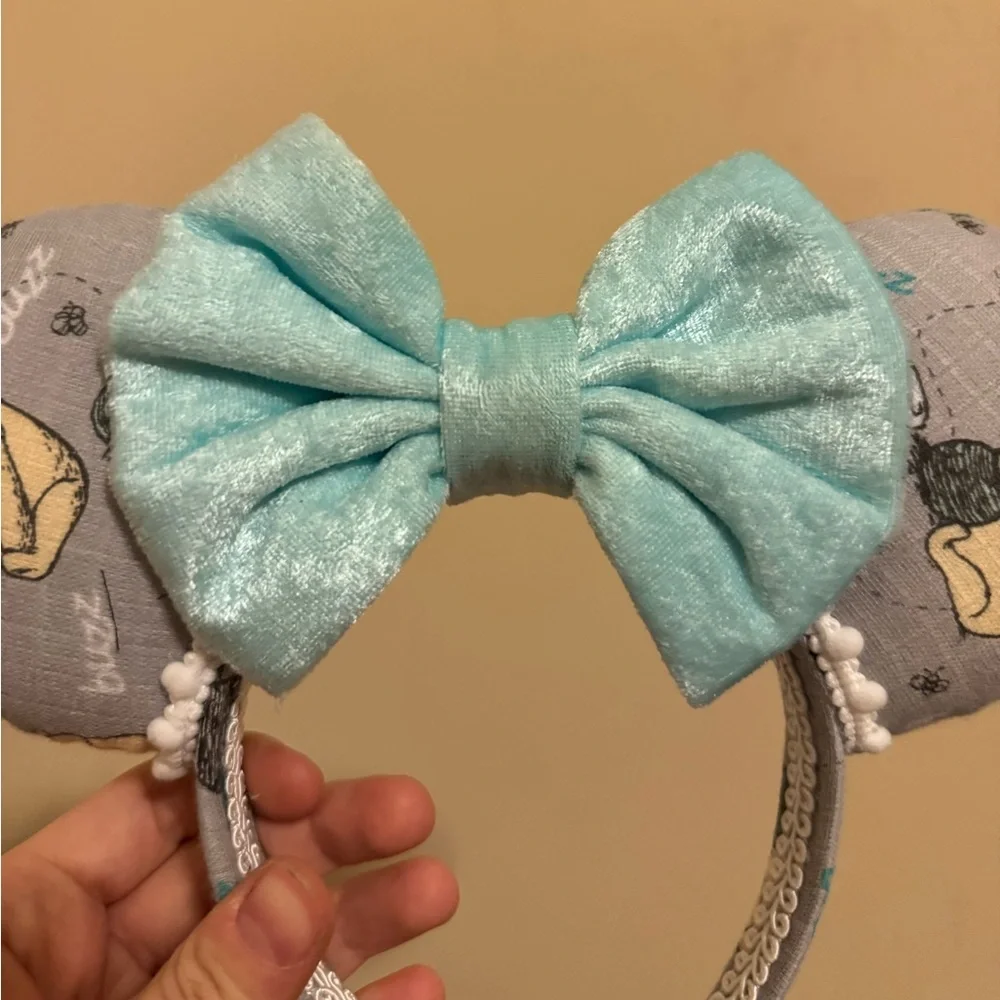 Disney Winnie the Pooh gray ears headband